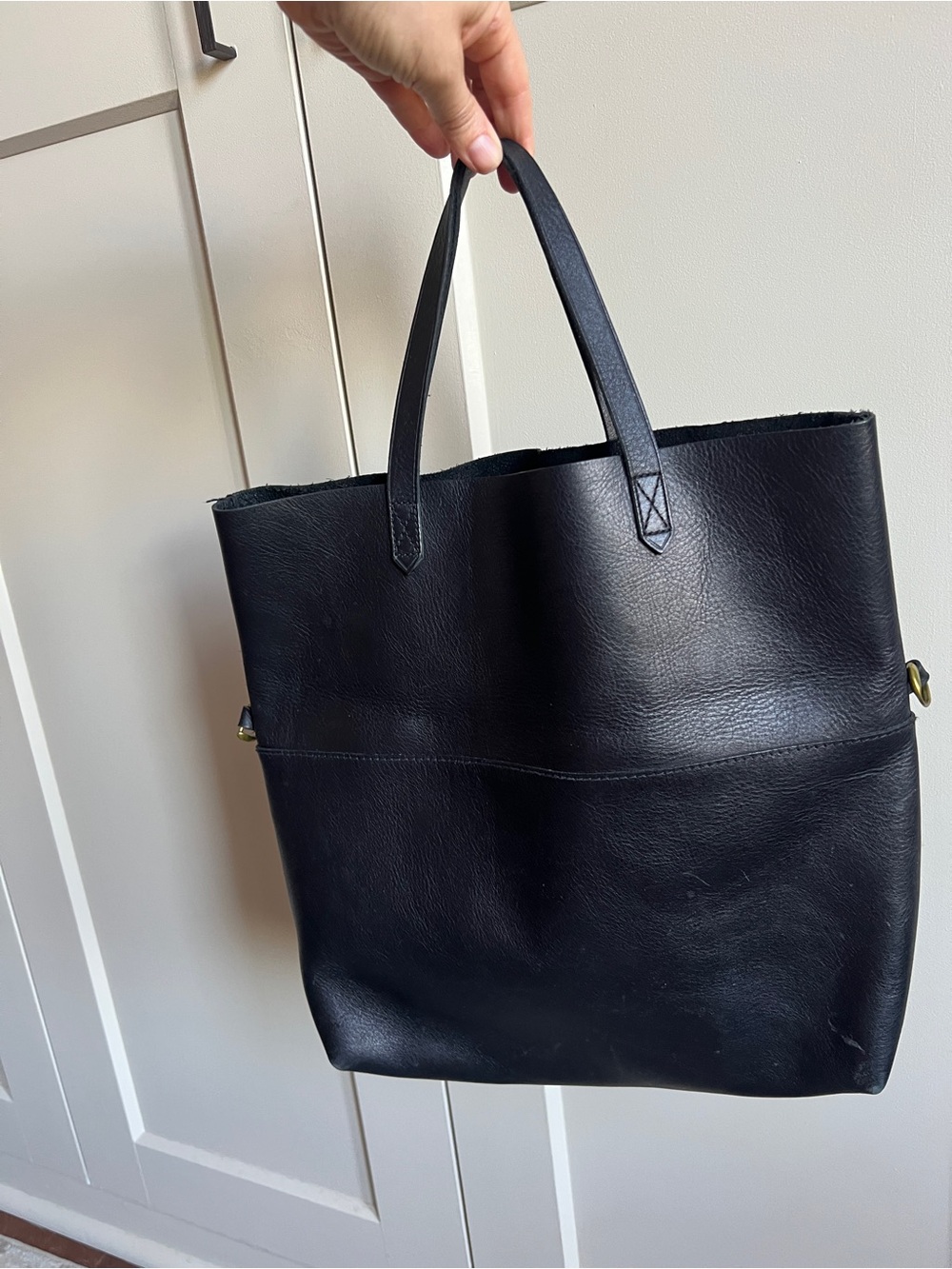 Madewell The Transport Foldover Crossbody Tote Bag in Black Leather - Picture 2 of 10